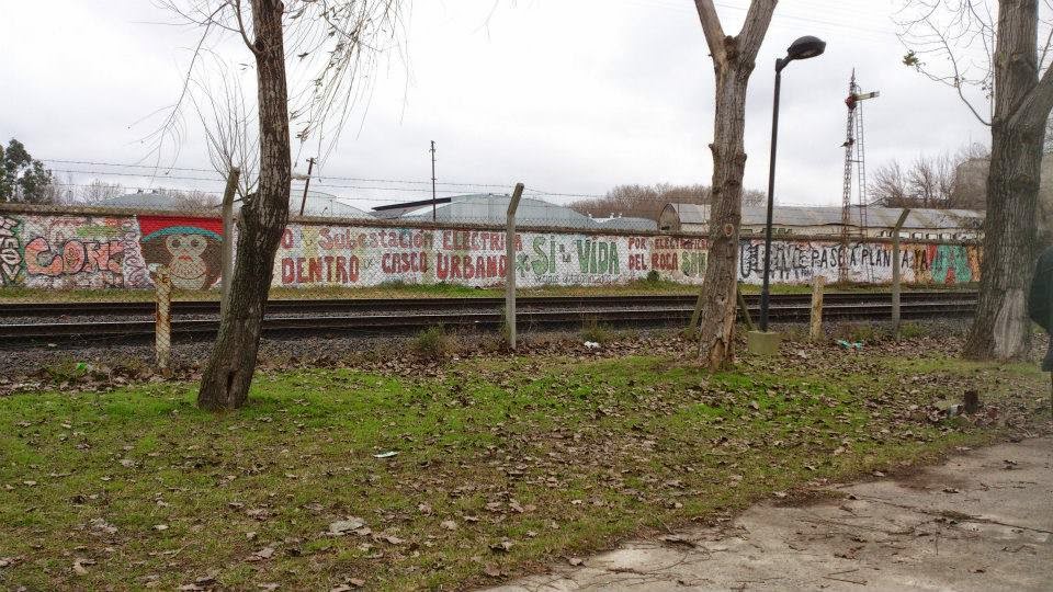 Una pincelada urbana y musical al ritmo del swing. En la pared