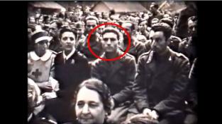 Descubre YouTube a los 93 y se encuentra en un video de la Segunda Guerra