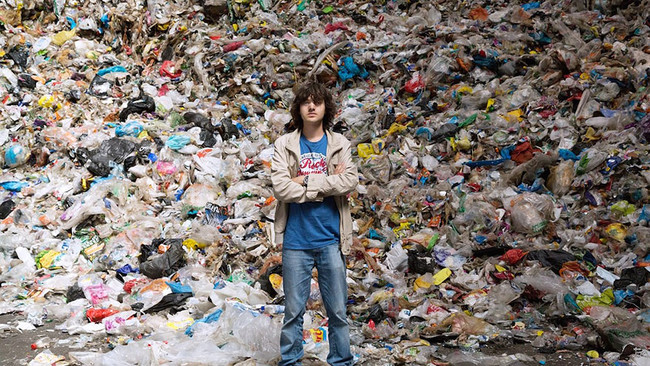 The Best Way To Clean Our Oceans Was Just Invented By A 20-Year-Old