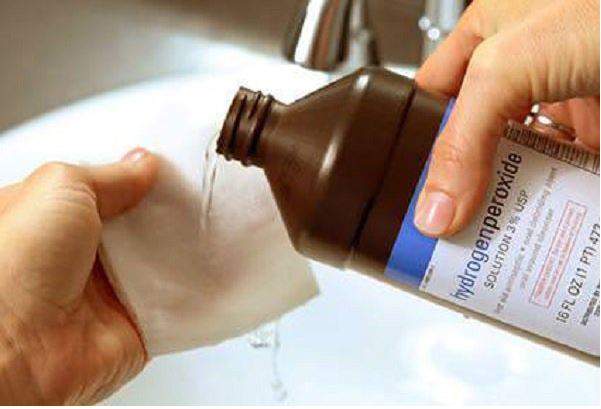 9 usos que le puedes dar al agua oxigenada