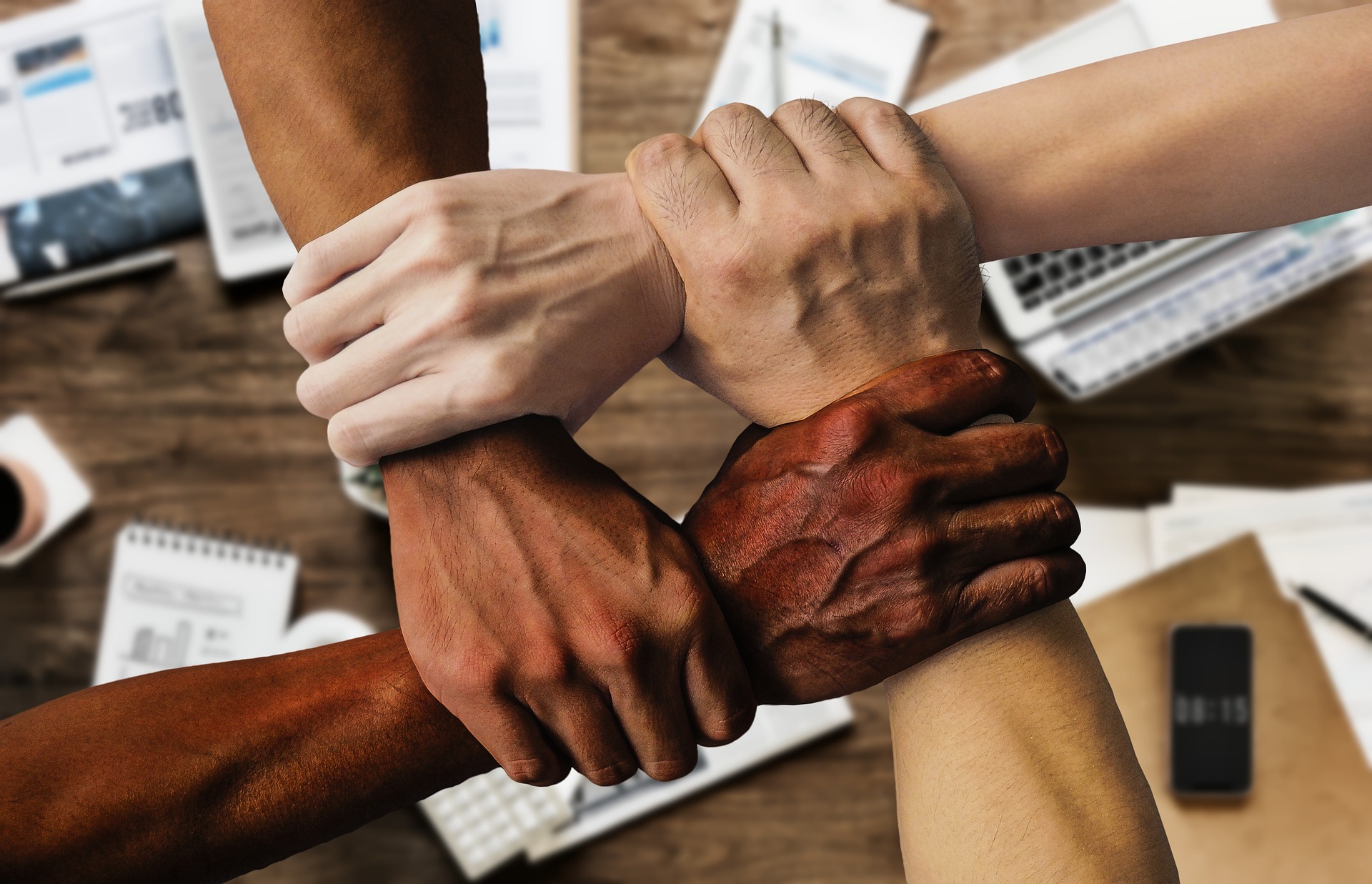 El compromiso civil como catalizador de la transformaci&oacute;n de la sociedad 