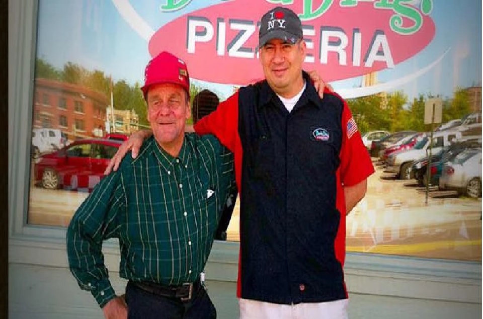 Why a pizza shop in Ohio is throwing a free Thanksgiving dinner for the homeless