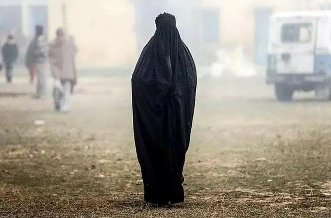 LAS MUJERES BAJO EL REGIMEN DEL TALIBAN