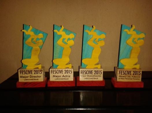 PREMIOS PARA DAUNA.Lo que lleva el r&iacute;o