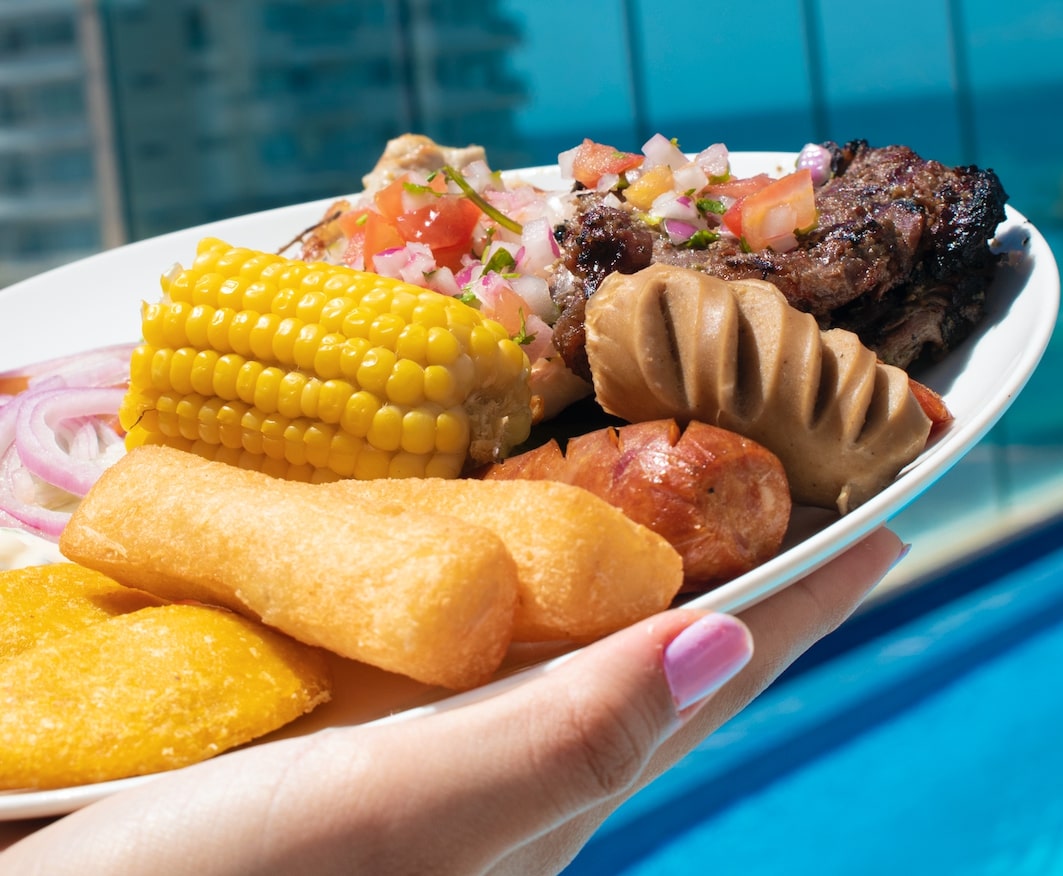  Parrilladas y la piscina el combo perfecto solo en AC by Marriott Santa Marta