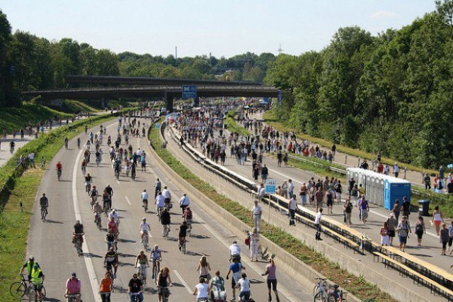 Alemania construye la primera autopista para bicicletas del mundo