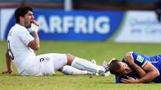 La FIFA expuls&oacute; a Luis Su&aacute;rez del Mundial por la Mordida