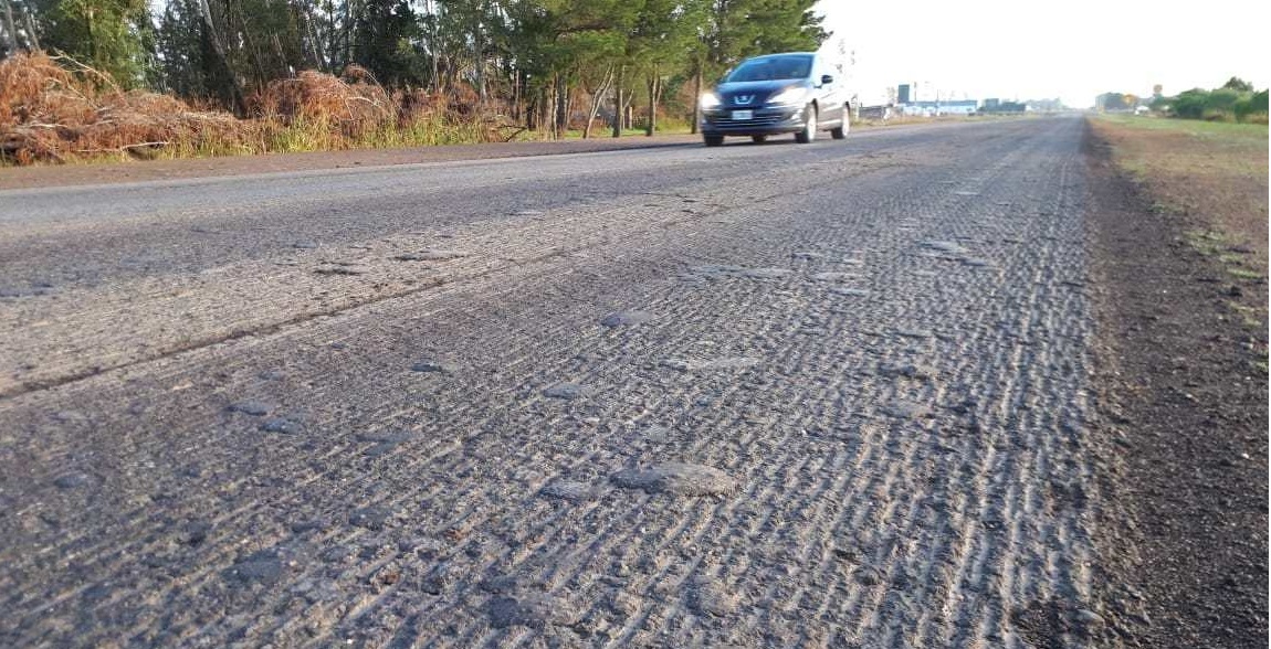Gremio de la construcci&oacute;n se&ntilde;ala que las obras est&aacute;n paradas en un 95% y que Dietrich abandona las r