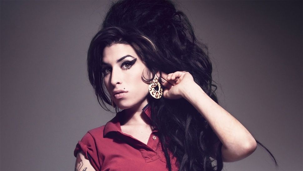 7 a&ntilde;os despu&eacute;s de su muerte: as&iacute; suena una canci&oacute;n in&eacute;dita de Amy Winehouse