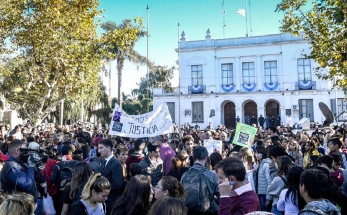 Monte: Vecinos piden la renuncia de la intendenta Sandra Mayol