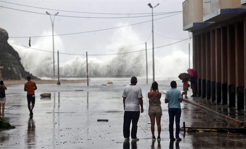 Expertos de la ONU advierten que el planeta tiene hasta 2030 para frenar el cambio clim&aacute;tico