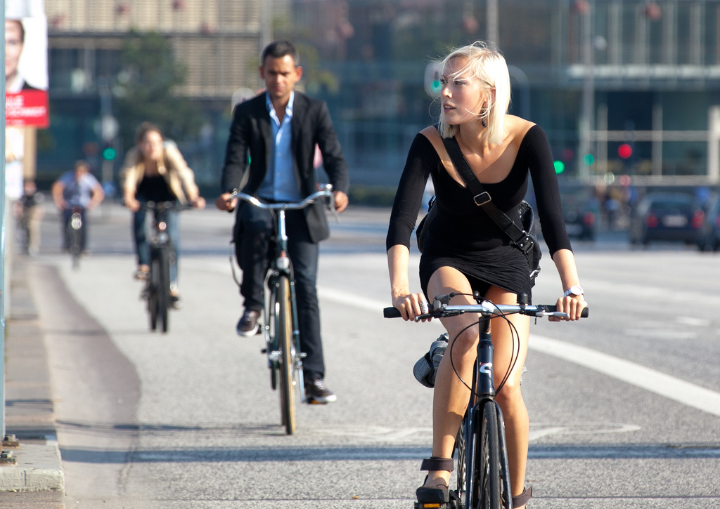 En Francia los que vayan en bici a trabajar tendr&aacute;n sueldo extra