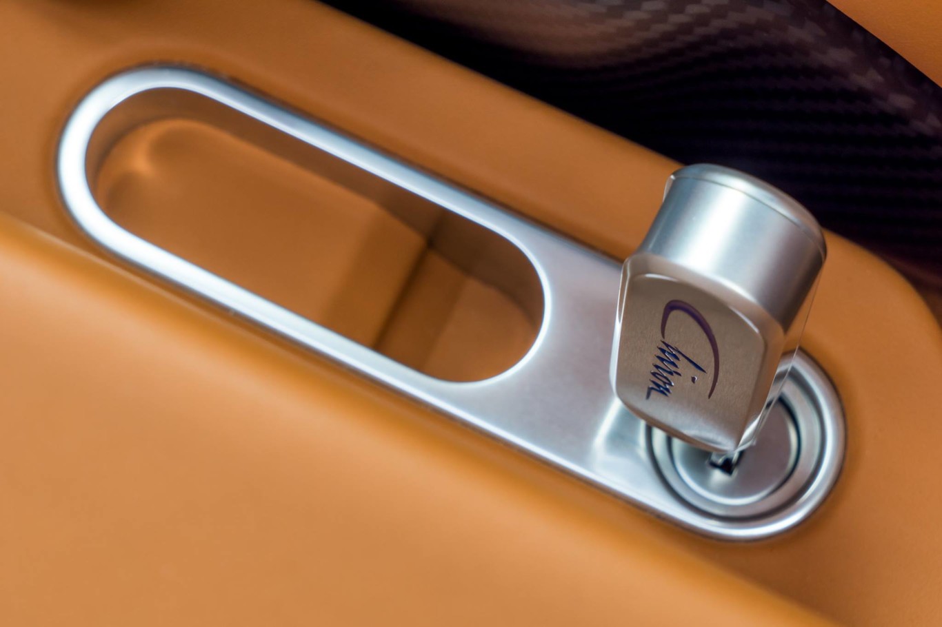 &iquest;Sabes para qu&eacute; sirve la segunda llave del Bugatti Chiron?