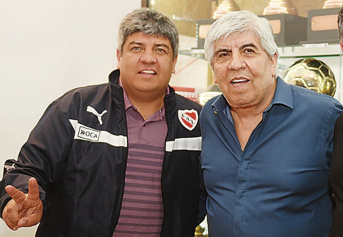 Hugo Moyano e hijo gastaron US$ 1,000,000 en vuelos privados