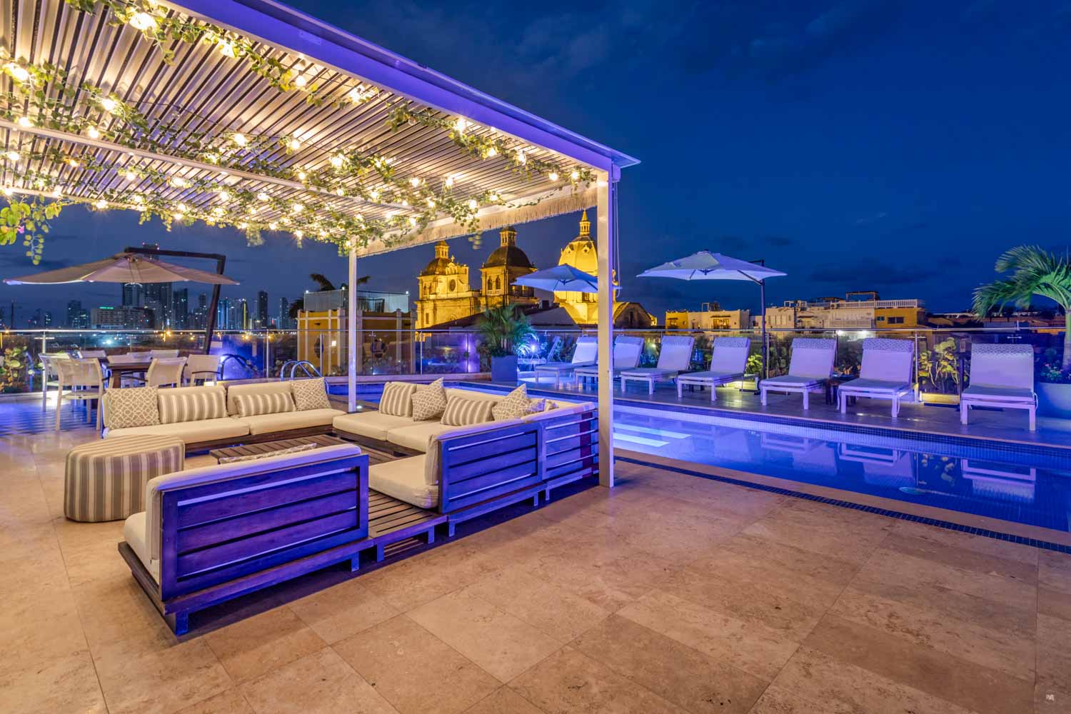 A&ntilde;o Nuevo con Open Bar, tapas, brunch y DJ en vivo en el Sophia Hotel