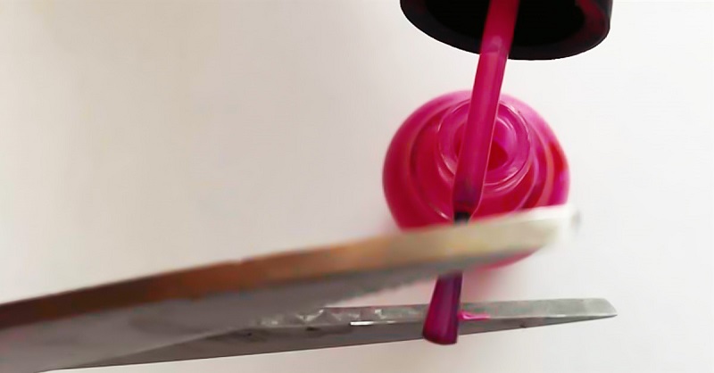 C&oacute;mo crear dibujos sobre las u&ntilde;as