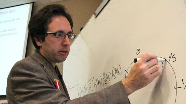 El matem&aacute;tico peruano que resolvi&oacute; un problema de 271 a&ntilde;os de antig&uuml;edad