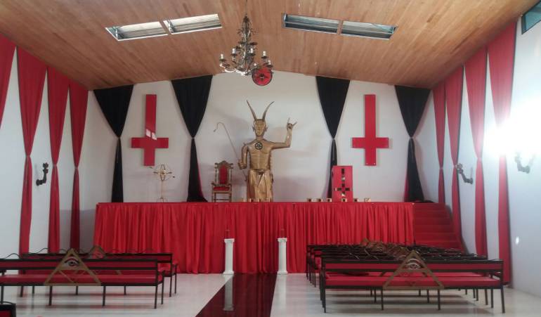  Pol&eacute;mica por construcci&oacute;n de primer templo de adoraci&oacute;n al diablo en Colombia