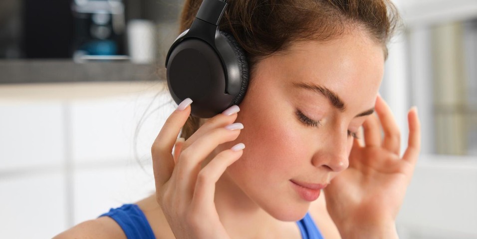 &iquest;Qu&eacute; es la cancelaci&oacute;n de ruido en auriculares?