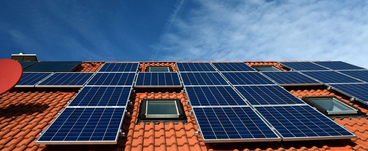 Beneficios econ&oacute;micos que necesitas saber antes de instalar energ&iacute;a solar