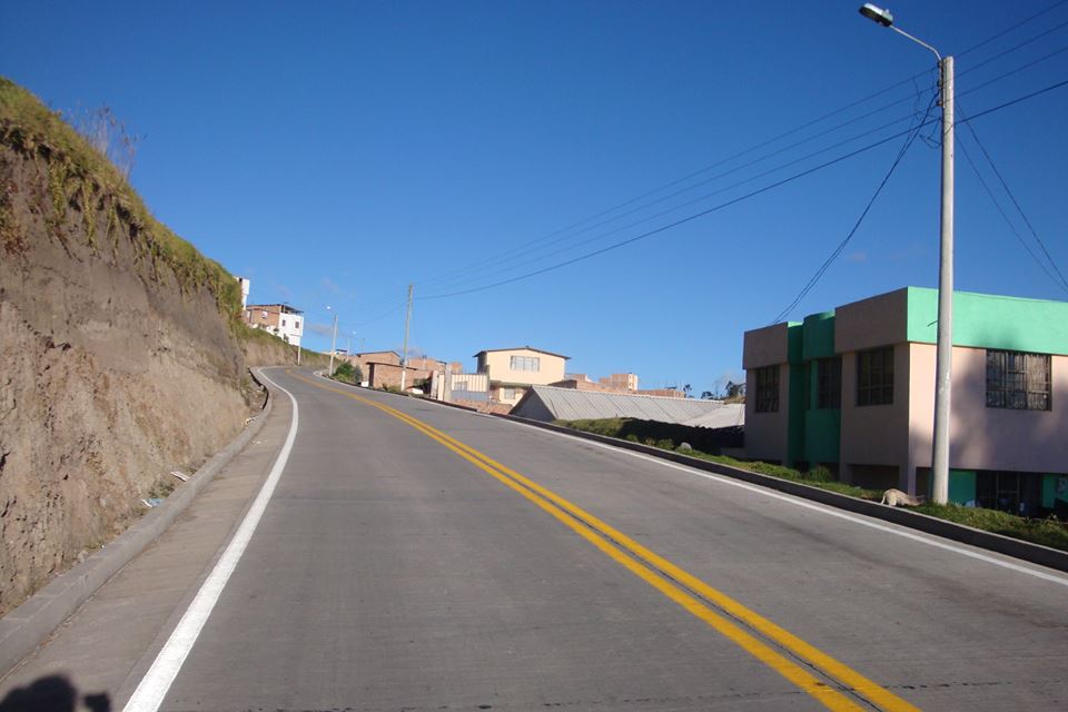 Pavimentan totalmente v&iacute;a Cuaspud - Ipiales 