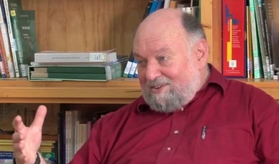 Este profesor dice que los ex&aacute;menes prueban la memoria y no la inteligencia