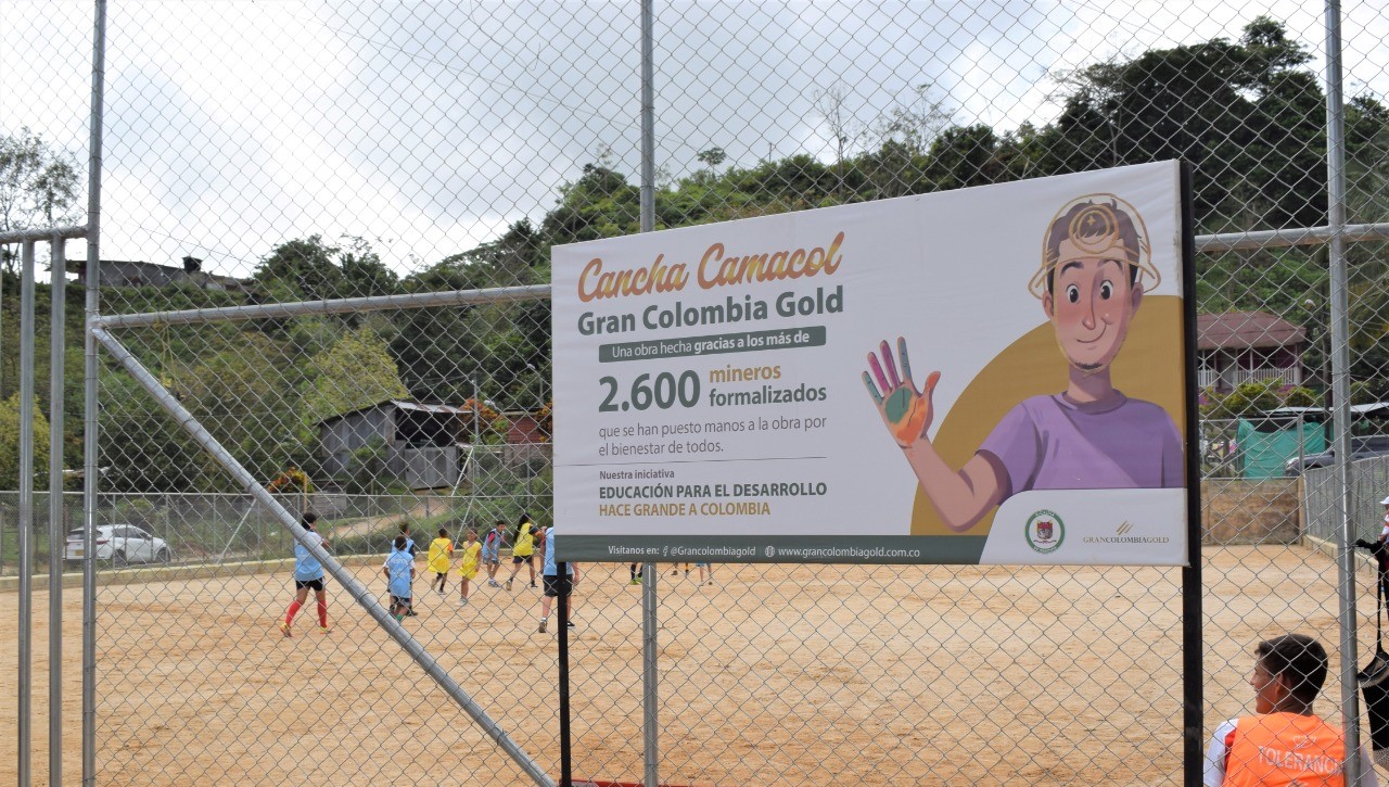 NUEVA CANCHA DE F&Uacute;TBOL PARA EL NORDESTE ANTIOQUE&Ntilde;O 