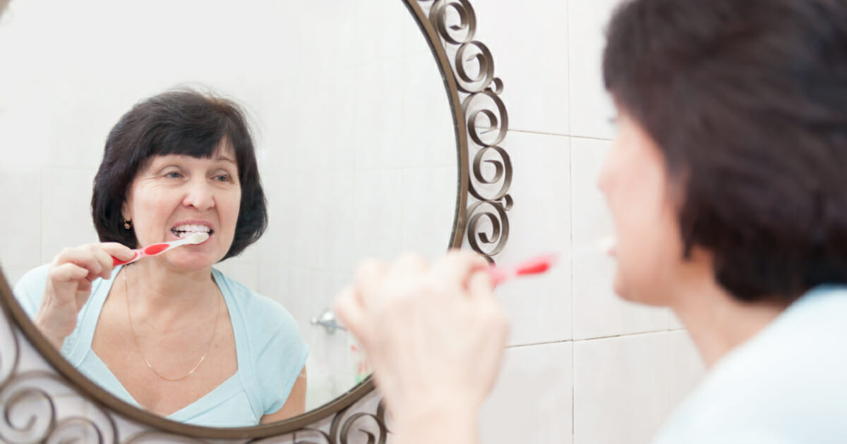 Con este sencillo truco tendr&aacute;s dientes m&aacute;s blancos en cuesti&oacute;n de d&iacute;as