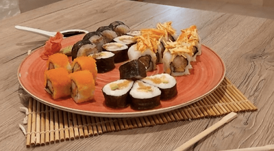 Desata tu indulgencia en los #ViernesDeSushi de Mercure Santa Marta.