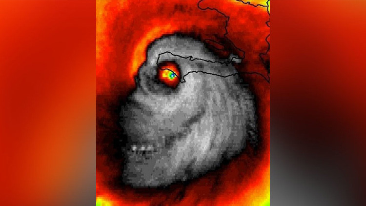 Llega Matthew: Las im&aacute;genes de sat&eacute;lite muestran a la 'monstruosa' tormenta acerc&aacute;ndose a EE.UU: