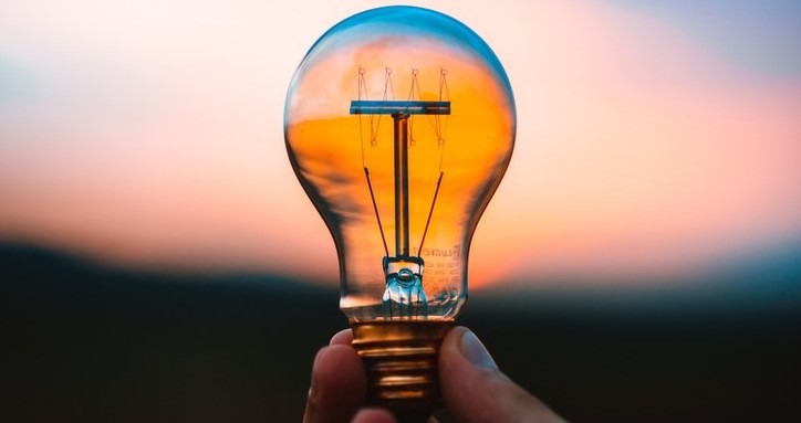 H&aacute;bitos para ahorrar luz el&eacute;ctrica en nuestro hogar