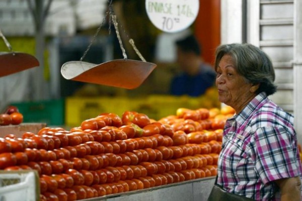 Venezuela a las puertas de una dr&aacute;stica devaluaci&oacute;n