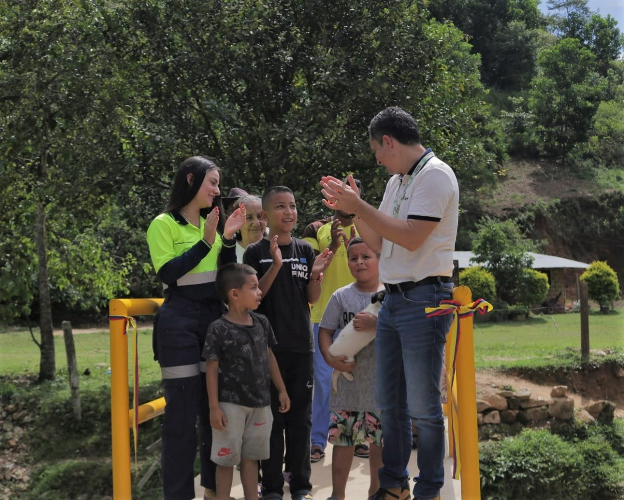 LA MINER&Iacute;A CREA PUENTES ENTRE LAS COMUNIDADES