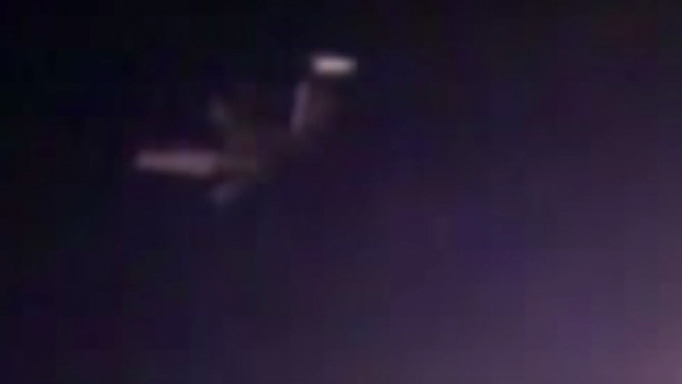  VIDEO: Un gran ovni de cuarto brazos "obliga" a la NASA volver a cortar la emisi&oacute;n desde la EEI: