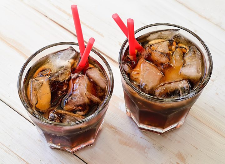 Las bebidas light triplican el riesgo de demencia y derrames cerebrales