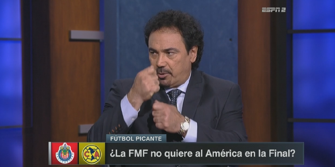 Hugo Sanchez se Amarga la Vida en F&uacute;tbol Picante 