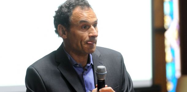 Bruera suspendi&oacute; sorpresivamente encuentro con vecinos damnificados