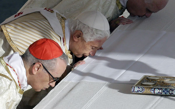 Benedicto XVI canoniz&oacute; a siete santos, incluyendo primera ind&iacute;gena estadounidense