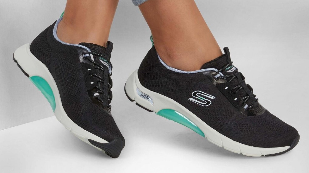 &iquest;Qu&eacute; es Arch Fit de Skechers?
