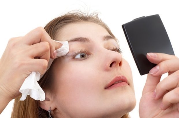 &iquest;Por qu&eacute; debes quitarte el maquillaje cuando haces ejercicio? 