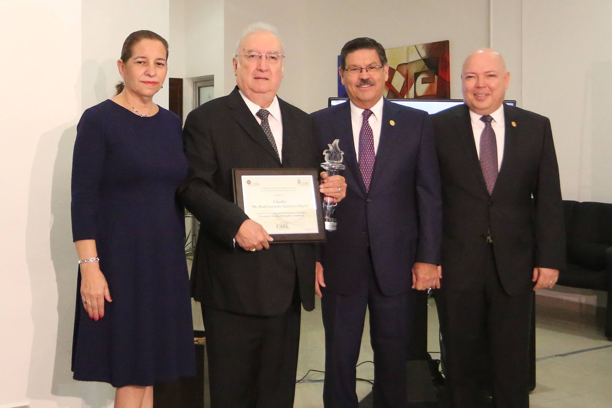 EN LA FIME: C&Aacute;TEDRA  RAUL GERARDO QUINTERO FLORES