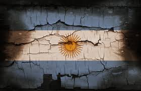  PODR&Iacute;AMOS VIVIR COMO REYES, PERO APENAS SOMOS PORDIOSEROS