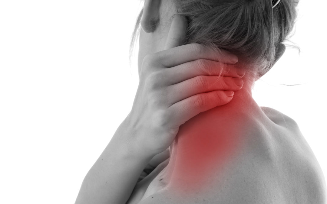 &iquest;Tienes dolor en el cuello? Tu celular podr&iacute;a ser el culpable