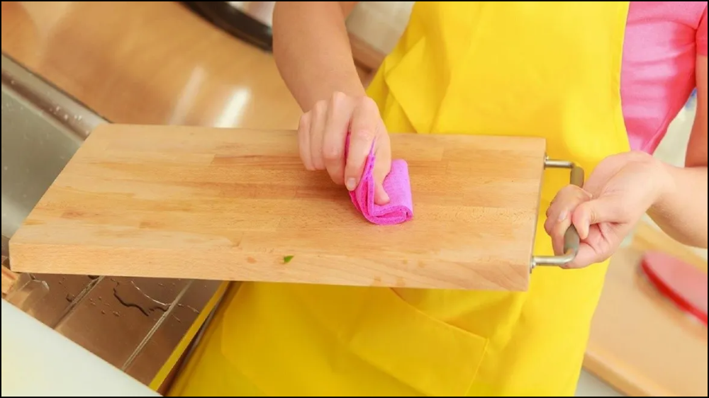  La tabla de cortar de madera y los trapos de cocina: C&oacute;mo limpiarlos adecuadamente