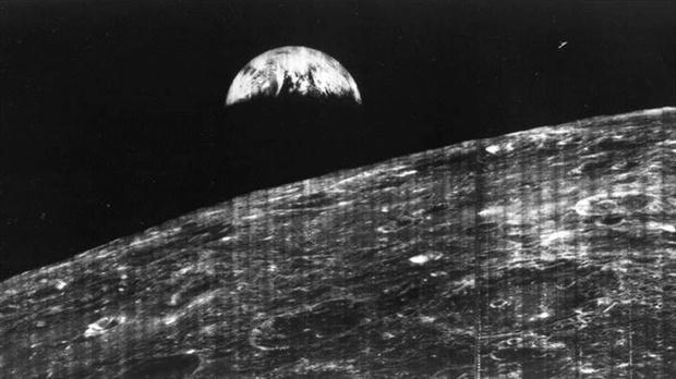 Astronautas del Apollo 10 escucharon una m&uacute;sica extra&ntilde;a detr&aacute;s de la Luna