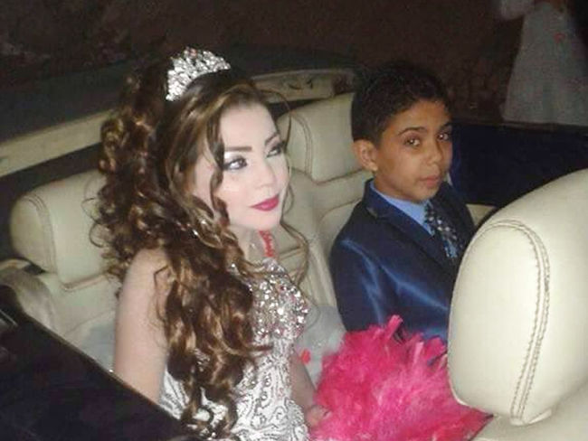 Ni&ntilde;o de 12 a&ntilde;os se compromete con su novia de 11 en Egipto 