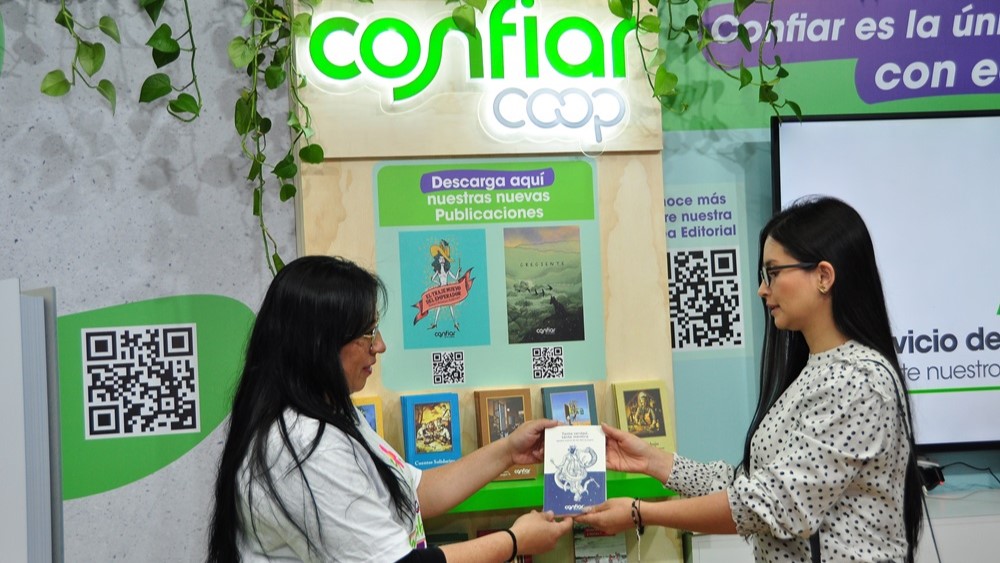 Confiar presenta en Medell&iacute;n su nuevo libro Tanta verdad, tanta mentira