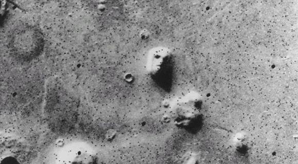 Rostro humano cincelado en Cydonia, Marte: &iquest;Realidad o Fantas&iacute;a?
