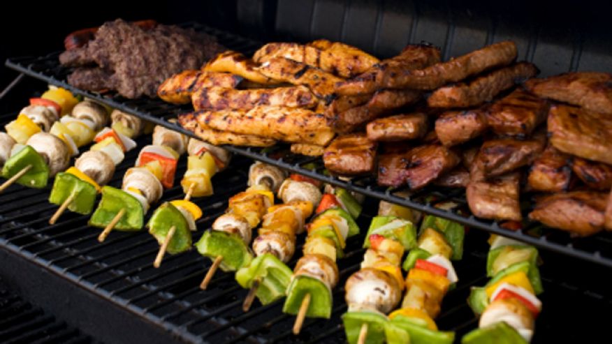 5 annoying and dangerous things that happen when you eat too much protein