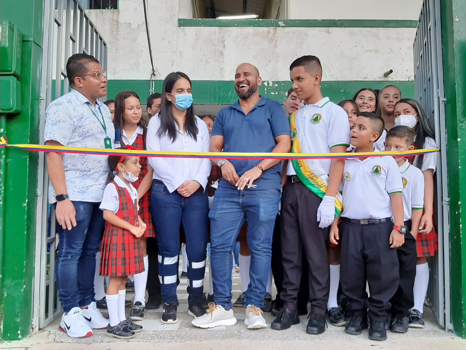  COLEGIO PABLO VI EN REMEDIOS CELEBRA SU RENOVACI&Oacute;N F&Iacute;SICA Y CONMEMORA 44 A&Ntilde;OS DE FUNDACI&Oacute;N